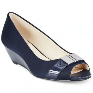 ALFANI | Navy Blue Step N’ Flex Chorde Peep Toe Wedges Size 9.5M